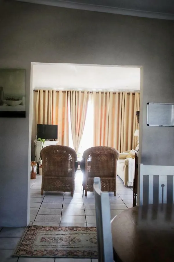 The Garden Cottage On 140 Fordyce Port Elizabeth South Africa
